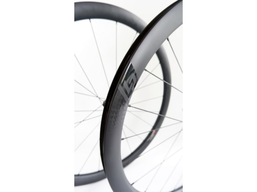 Zapletené kolesá LAPIERRE Road Disc 38 Carbon TL - HG11