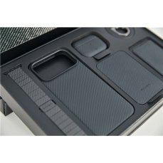Pitaka Gift Box prémiový dárkový balíček pro iPhone 17 Pro Classic Black Collection
