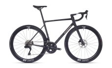 Superior RR 9.6 / Matte Carbon / Black 2025 Průměr kol: 28" (700C), Velikost rámu: M, Výška jezdce: 175 - 185 cm: SKLADEM