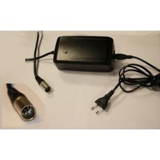Giant nabíječka Energypak 5pin 2A: SKLADEM