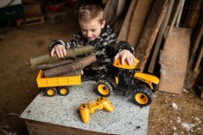 RC FARM traktor JCB FASTRAC 4200 s dálkově ovladatelným valníkem