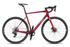 4EVER GRIZZLY AXS (flame red / hologram) 2024 Průměr kol: 28" (700C), Výška rámu: (56 cm), Velikost rámu: L: SKLADEM