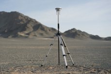 DJI SPEC DJI D-RTK 3 - Survey Pole and Tripod Kit (DJIP0429)