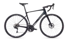 Superior XR 9.3 GF / Gloss Emerald Black / Carbon 2026 Průměr kol: 28" (700C), Velikost rámu: XS, Výška jezdce: 160 - 175 cm: SKLADEM
