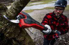 Einhell GP-LS 18/35 Li BL-Solo / Aku nůžky na větve / 18V / Bezkartáčový motor / Řezná kapacita 25 mm / Bez aku (3408360)