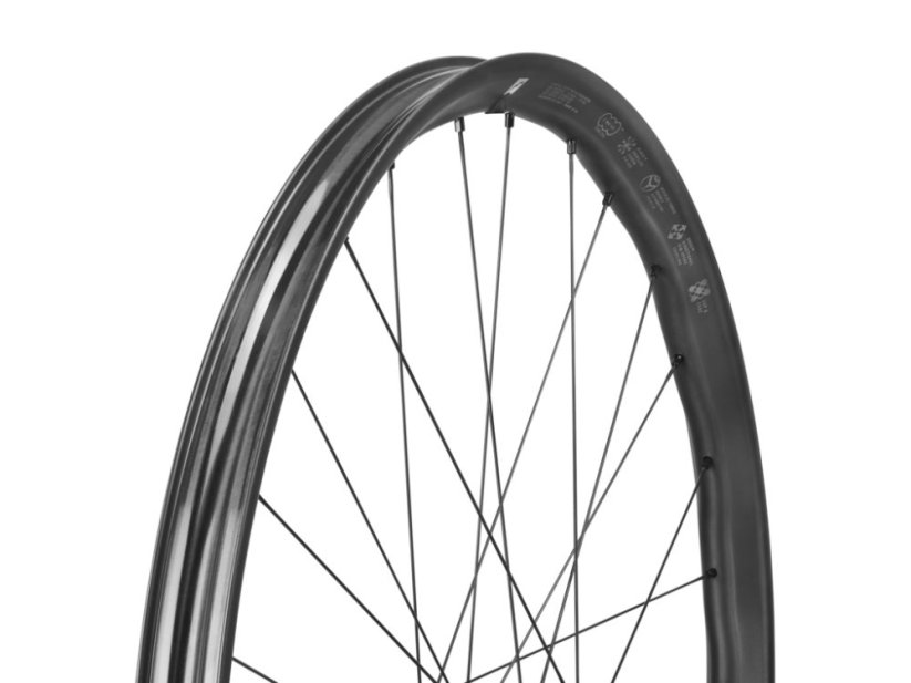 Sada kolies FULCRUM Metal Carbon 29 Boost - MS12