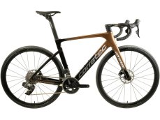 Corratec CCT Evo Race (Černá/bronzová) 2025 Průměr kol: 28" (700C), Výška rámu: (20" = 51cm), Velikost rámu: ML: SKLADEM