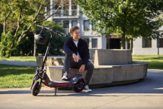 Elektrokoloběžka Segway eKickScooter ZT3 Pro E