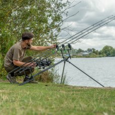 Avid Carp stojan na pruty Extremity Pod (A0480039)